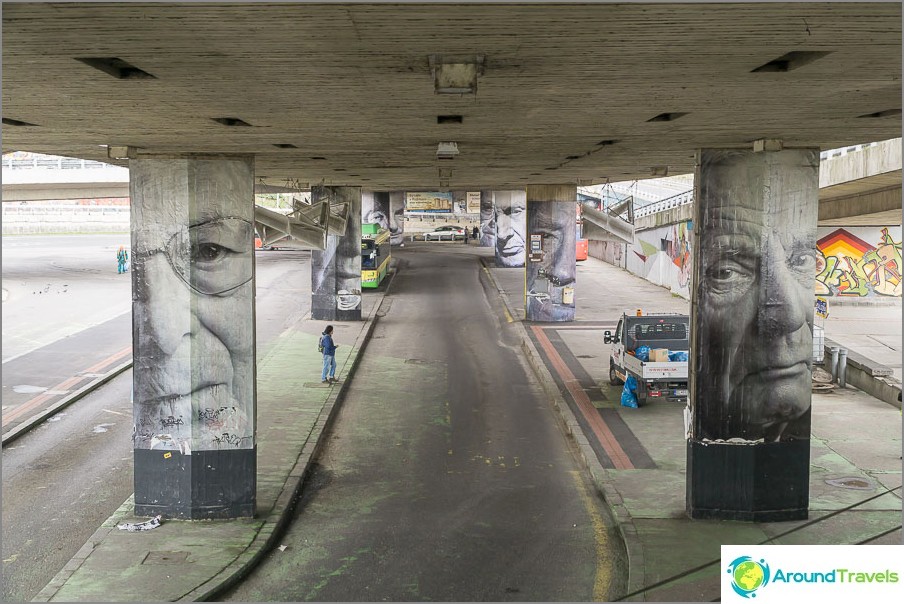 Under the SNP bridge is no less interesting