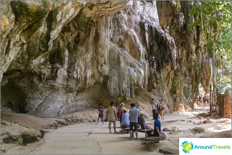 Beautiful road to Phranang beach