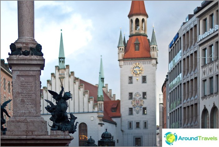 ศาลาว่าการเก่า - Altes Rathaus