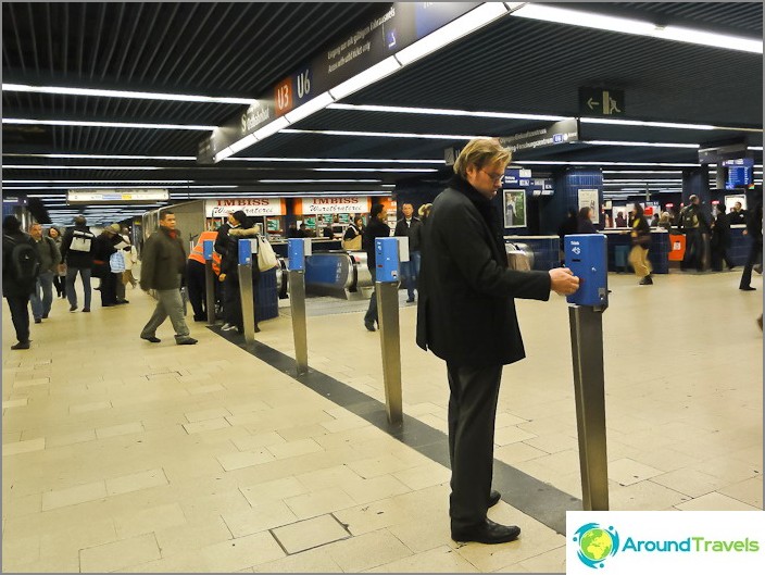 Validators at the entrance to the Munich subway