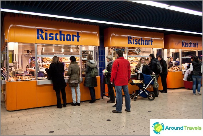 Bakeries in the subway