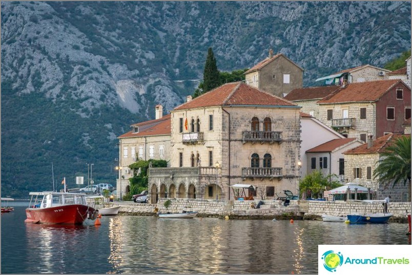 But most of the housing is perfectly preserved (Perast)