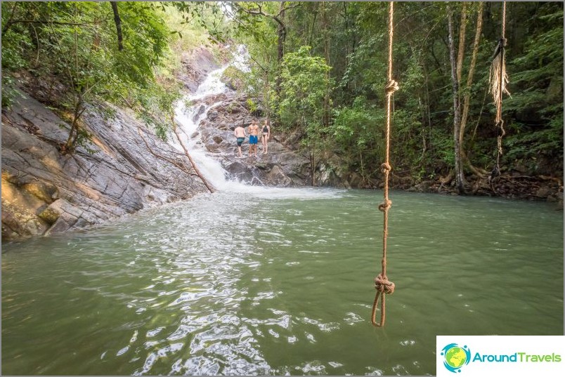 Paradise Waterfall on Phangan, a tub with a bungee