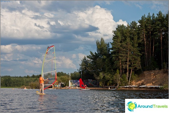 Surffaajia leiriltä. Volgo.